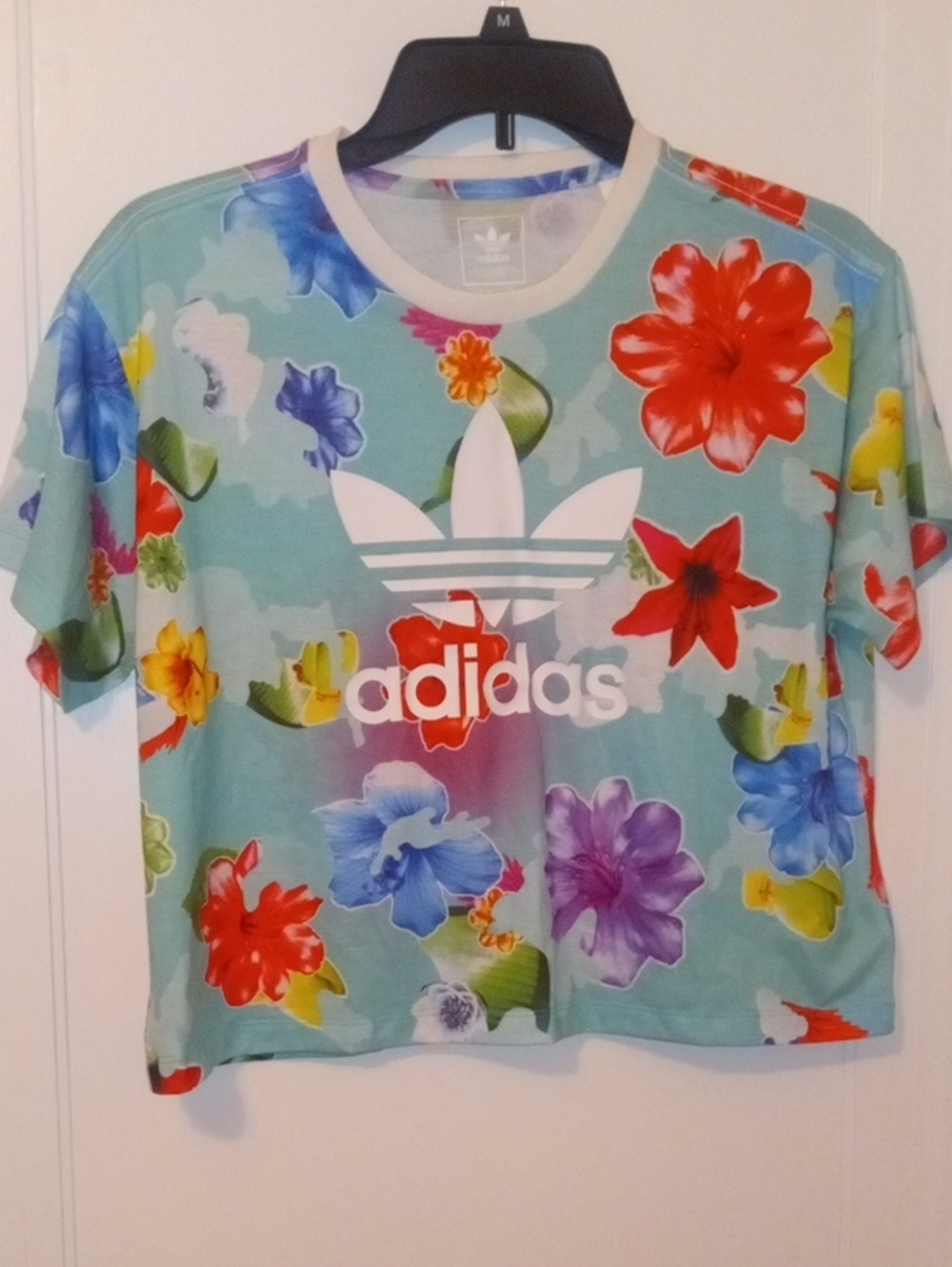 NWT women ADIDAS cropped tee, bright floral print, large